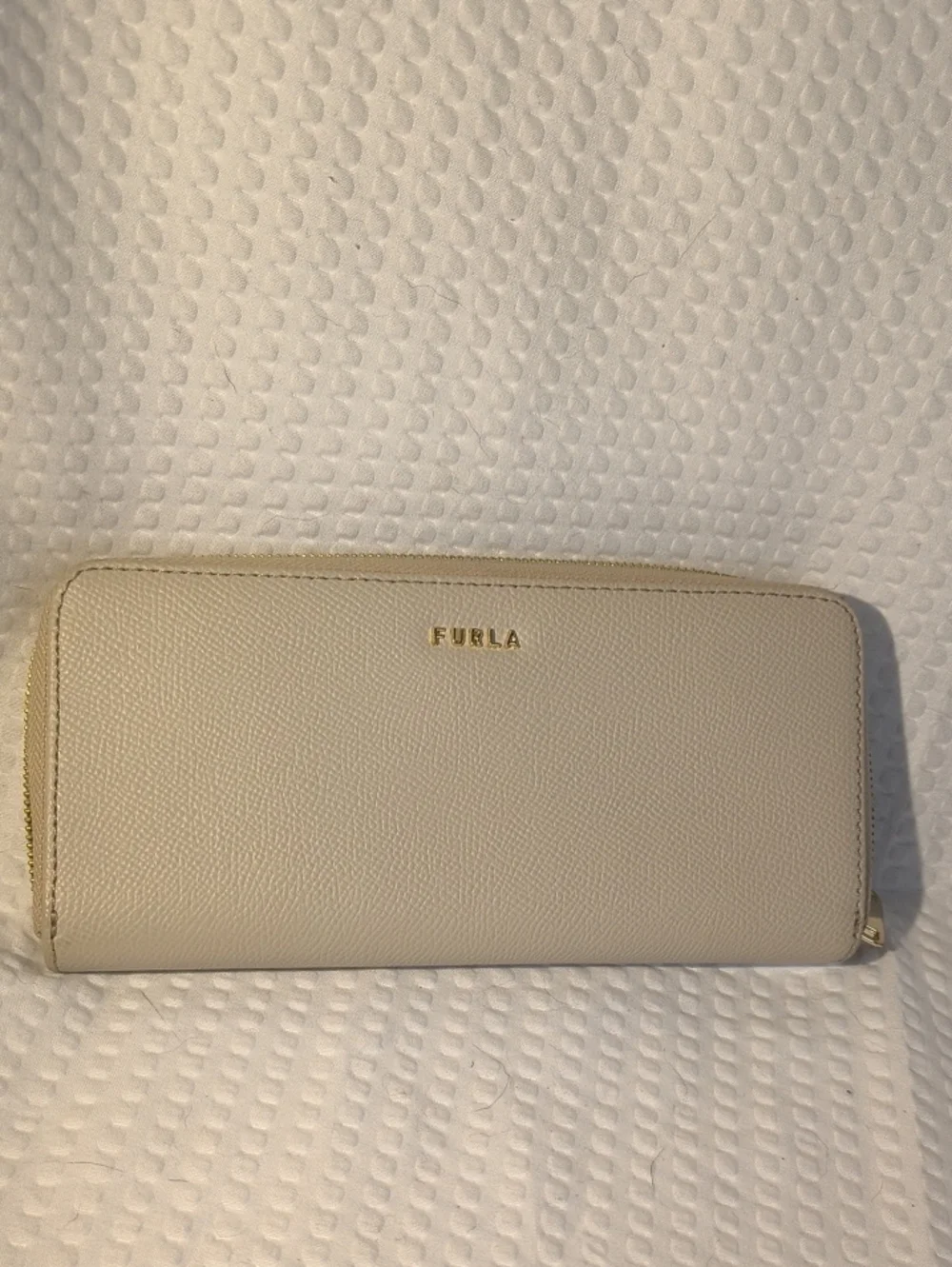 Furla Pebbled Leather Zip Wallet in Light Beige with Gold Logo (Ballerina)